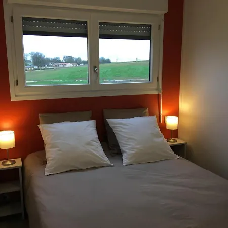 Espelette La Vallee Des Noyers * Lhommaize