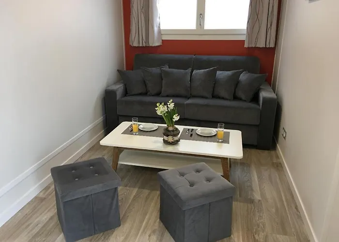 Espelette La Vallee Des Noyers *